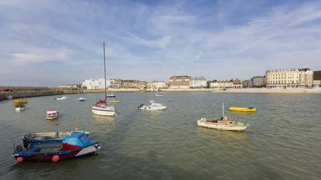 margate-harbour-arm-3